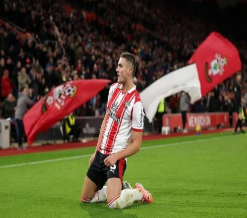 DO：哈伍德贝利斯将留在南安普顿，西汉姆联曾两次报价未果