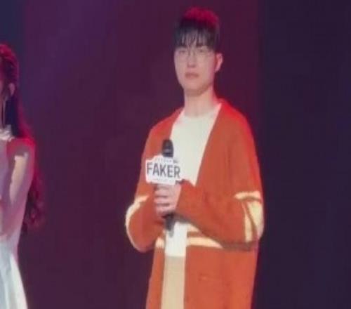 这就是Goat的职业态度！Faker成都见面会全中文问候：希望今天我们能一起度过难忘的美好时光