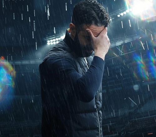 曼联下赛季若无缘欧冠，阿莫林难逃下课！罗杰斯发展令其相形见绌