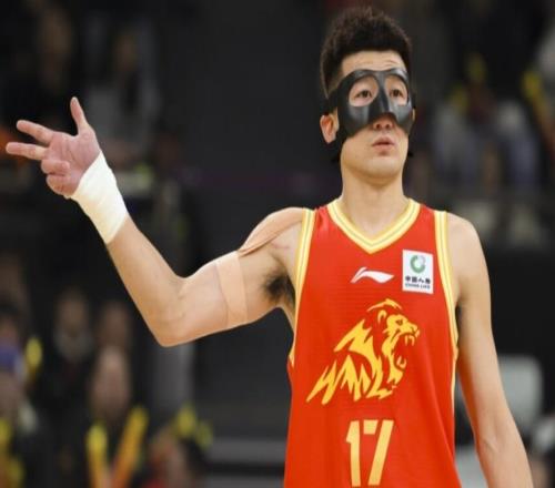 CBA杯：塔克48+6+11广厦逆转吉林进四强孙铭徽0分桑普森20+11