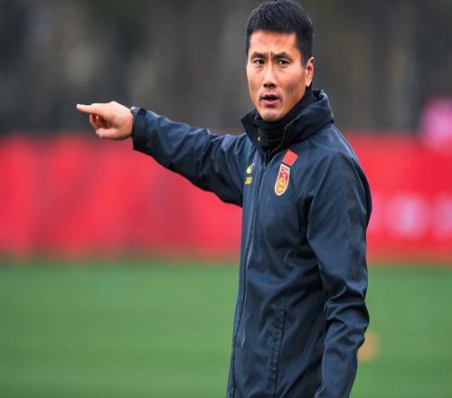 意外！曝足协曾接触前中超新贵主帅，因报价太高才签约邵佳一