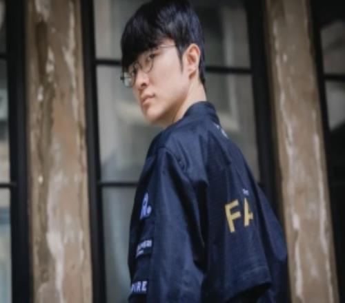 韩网热议T1先下一城：欢迎和TES一起来世界赛散步