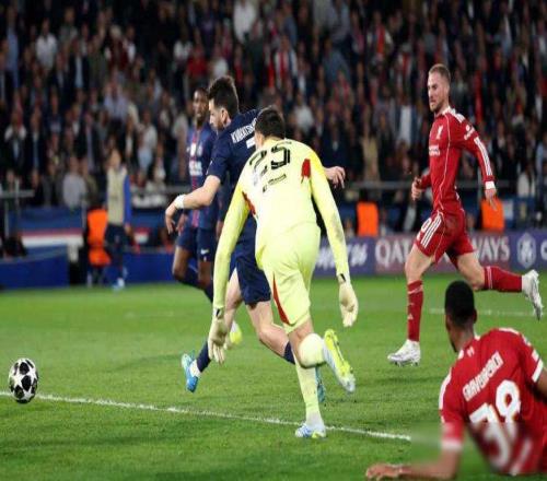 9日凌晨欧冠八强战报，20,20，巴萨染红，巴黎轻取利物浦