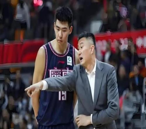 CBA一笔三方4人大交易！广东可能亏大发了：北控却稳赚不赔