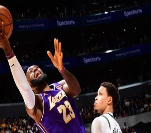 波特22+5+6詹姆斯26+9+10雄鹿客场力克湖人