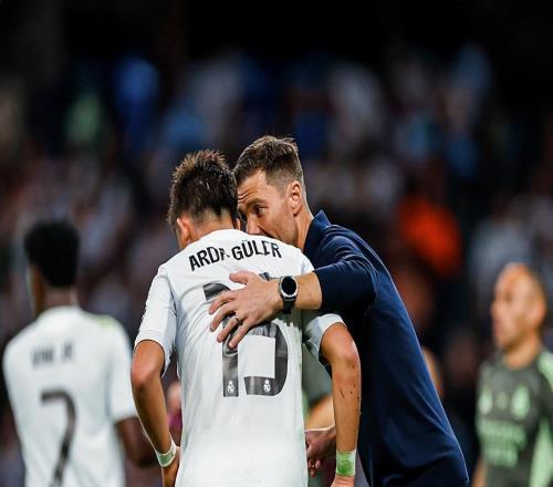 居莱尔告别阿隆索：你对我的信任，让我成为了更好的球员