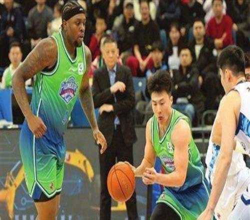 带着拼劲儿和执行力天津男篮开启“3连客”