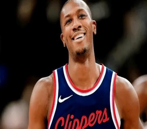 快船主场119105奇才球员评价：3人满分，4人及格，2人低迷