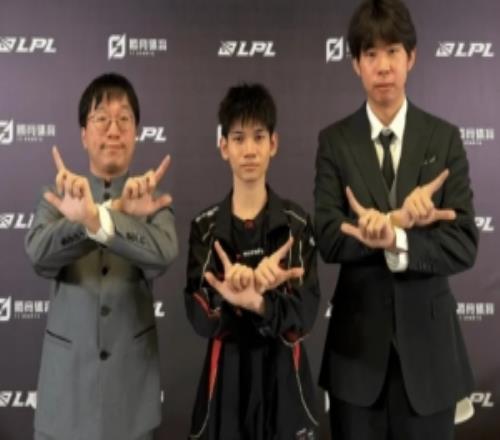 navi找到知音了！Tabe：野区F6，也是一个非常重要的获取资源的点