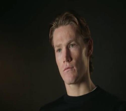 小麦：对切尔西会是生死战在那不勒斯市中心散步的感觉很棒