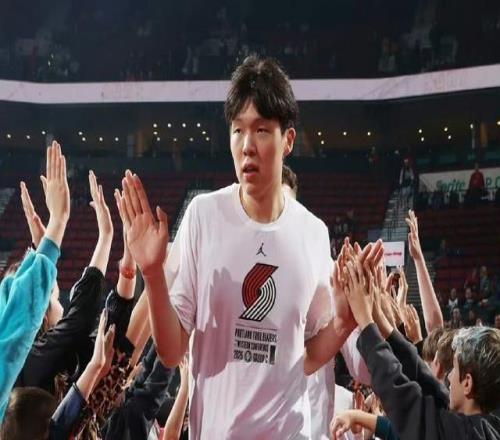 NBA常规赛开局表现未达预期，杨瀚森该何去何从