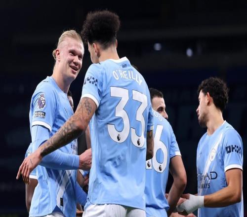 曼城英超主场对纽卡17连胜，为英格兰顶级联赛第二长纪录