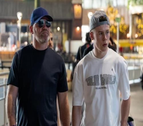 鲁尼16岁长子凯伤愈复出并进球，助曼联U18梯队60大胜伯明翰