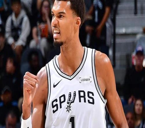 三大铁卫锁乔治，文班33+10+2封盖，马刺双杀爵士3连胜宣战火箭