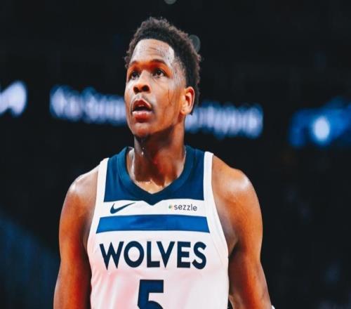 文班亚马39+9+2封盖，华子55分+末节26分难救主，马刺复仇森林狼