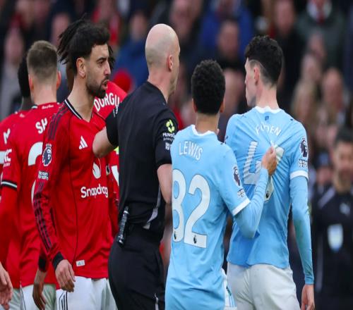 对手3球被吹+门将屡送神扑12.7亿豪门仍02德比爆冷吞近14场首败