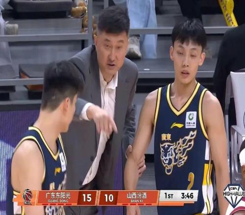 广东男篮完胜山西，徐杰伤退王少杰17分，杜锋和迪亚洛隔空对喷！