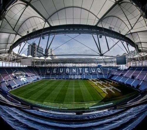 记者：受恶劣天气影响，莱万特vs黄潜的比赛无法如期举行