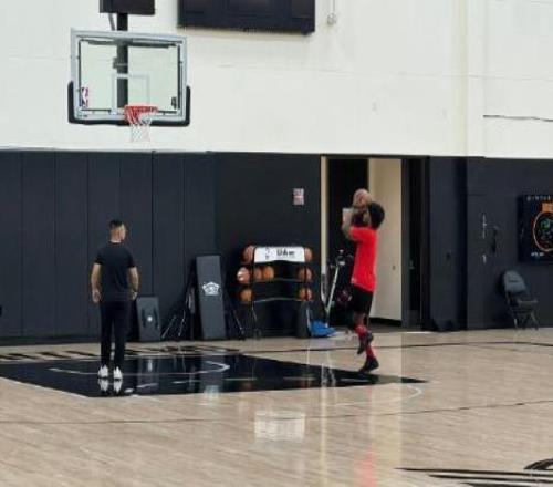 翻译进了开拓者教练组，而杨瀚森的NBA前景却不明朗！