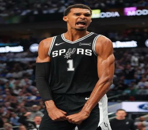 大罗问号脸，大范甘迪：别叫文班外星人了，我怕他真被遣返了