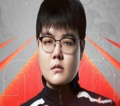 继续携手同行！TES官方：与上单选手369成功续约！