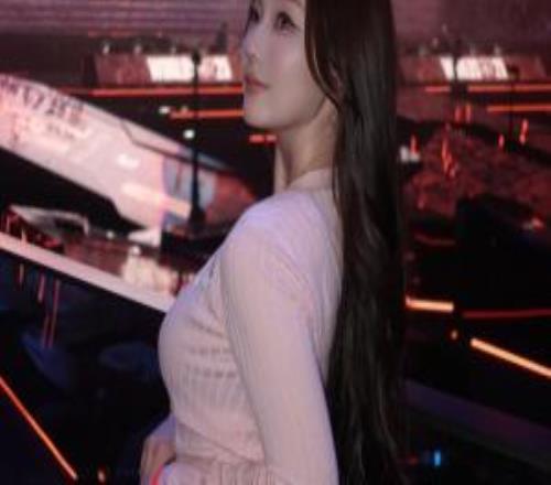 前LPL英文流解说Kitty发文求职：期待在2026担任内容创作者