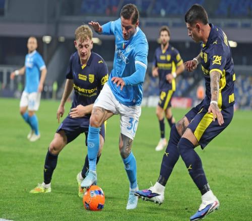 意甲：萨索洛状态有限，那不勒斯抢分无忧那不勒斯VS萨索洛