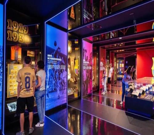 世体：得益于三冠王与诺坎普回归，巴萨博物馆去年游客创纪录