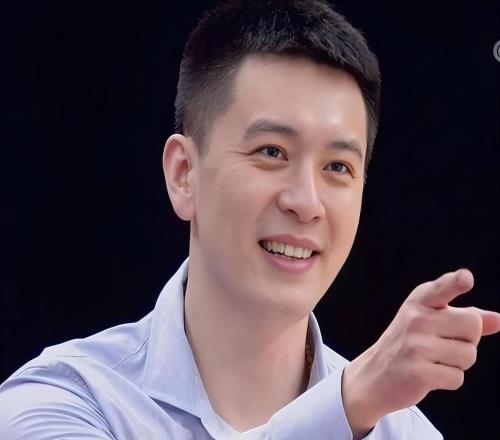 回辽宁了！辞职仅16天，杨鸣再次官宣，这一次的他让球迷刮目相看