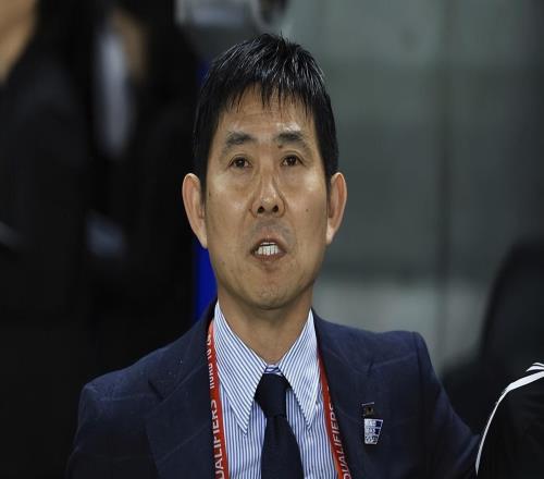 步步为营出成果：日本旅欧队员齐开花，9人有机会踢上欧冠赛事