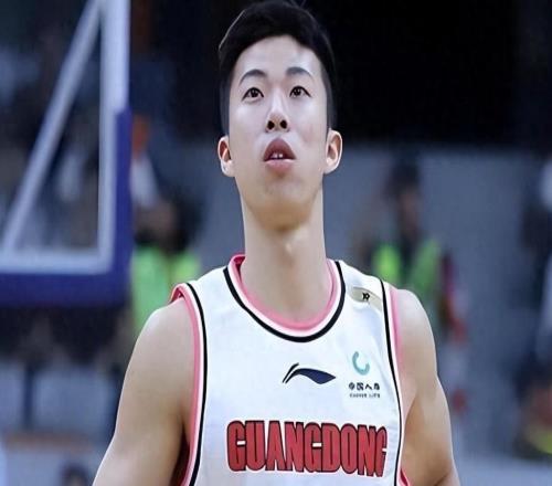 26岁就选择退役！广东宏远小将转型为教练，辅佐杜锋