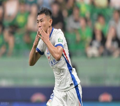 祝福！38岁于汉超不与申花续约+计划退役连续2年随队获中超亚军