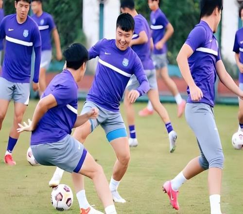 大连英博引进斯坦丘不顺利，津门虎可考虑截胡引进，值得期待