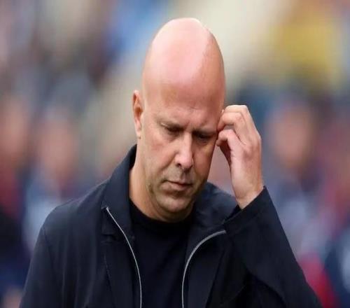 自蓝狐以来，利物浦是首支英超赛季前11场输了5场的卫冕冠军