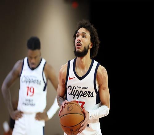 跟父亲一比实在是差太多了，快船二队后场投手确实是能力差了点