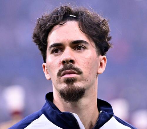 周薪29万欧元！1亿欧元也买不到！维蒂尼亚：不会加盟皇马和沙特