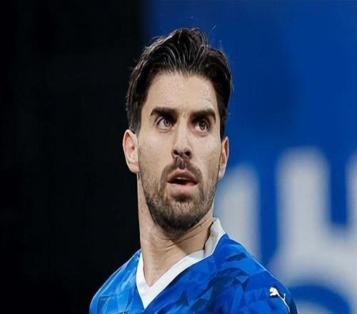 28岁葡萄牙天才中场成香饽饽，4大顶级豪门疯抢，沙特豪门难留人