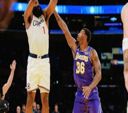 三人组爆砍99分打爆快船！东契奇杀红了眼，哈登29+9一脸无奈