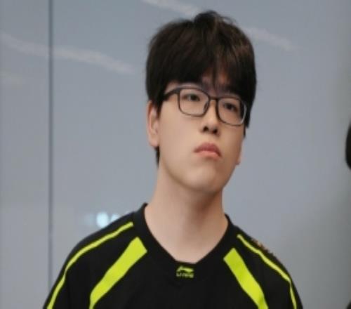 Care赛后发文：大家打得好，躺了两把，一把喜鹊一把麦乐鸡也能赢