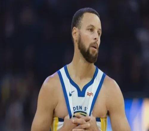 杀疯了！库里赛季最强一战！但是，勇士内部出问题了