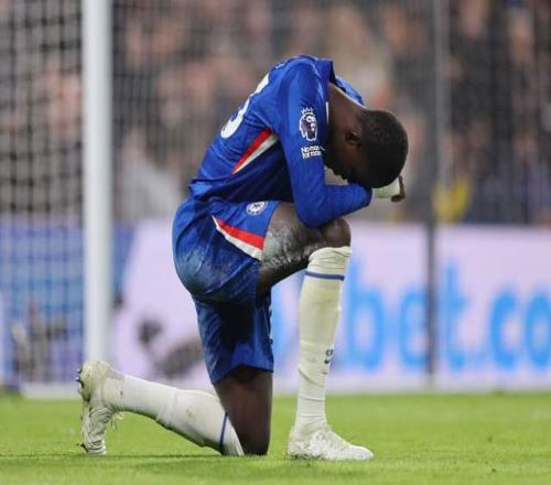 11！铁腰染红，切尔西功亏一篑，1.4亿天王助攻，阿森纳17场不败