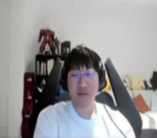 Ning喷DaenyBP：你瞅瞅这阵容有人样吗真理解不了什么狗啊