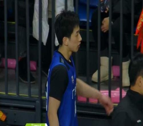 遗憾！广东加时苦战惜败，惨遭双杀丢冠，杜锋爱将爆发空砍37+10