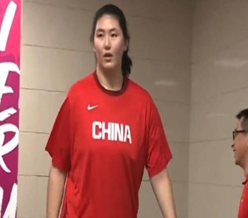 胜捷克更衣室！王思雨笑开花，其余各将淡定，球队隐患还是多！