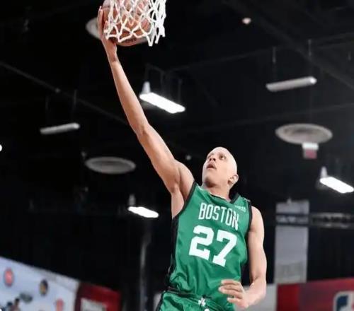 再现无眉大侠，近三场19投18中，沃尔什或成火箭交易催化剂