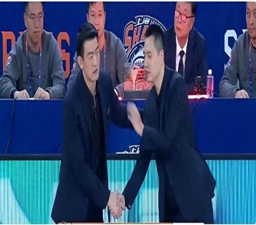 广厦为何大比分落败比赛开始前有人突然退赛，王博措手不及