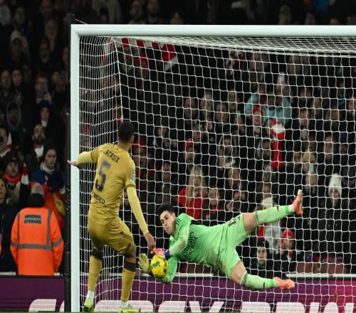 守株待兔真有用凯帕点球大战连续扑右侧，最终成功扑点