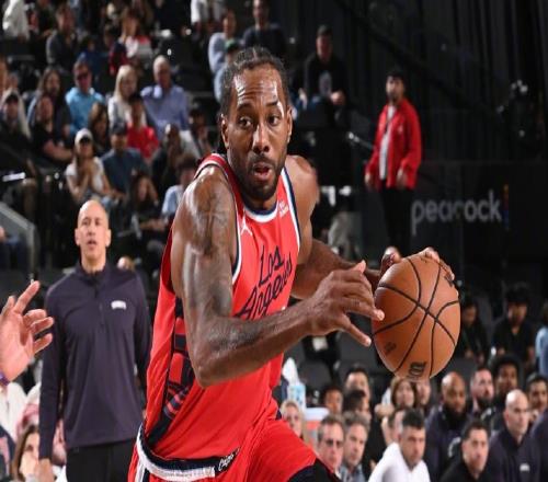 NBA最新局势！残阵勇士遭21分逆转，小卡字母哥受伤，湖人吃红利