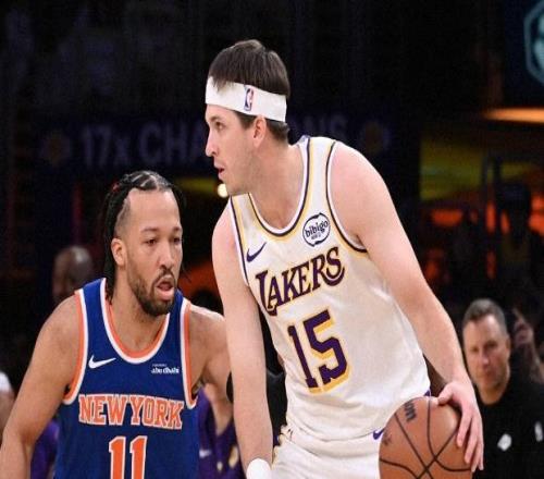 东契奇35+8+4里夫斯25分，詹皇替身10中1，湖人复仇尼克斯
