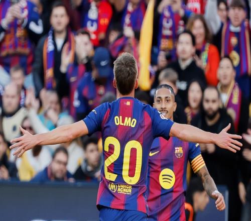 31！亚马尔传射，拉神助攻双响，巴萨逆转+超越皇马登顶西甲榜首